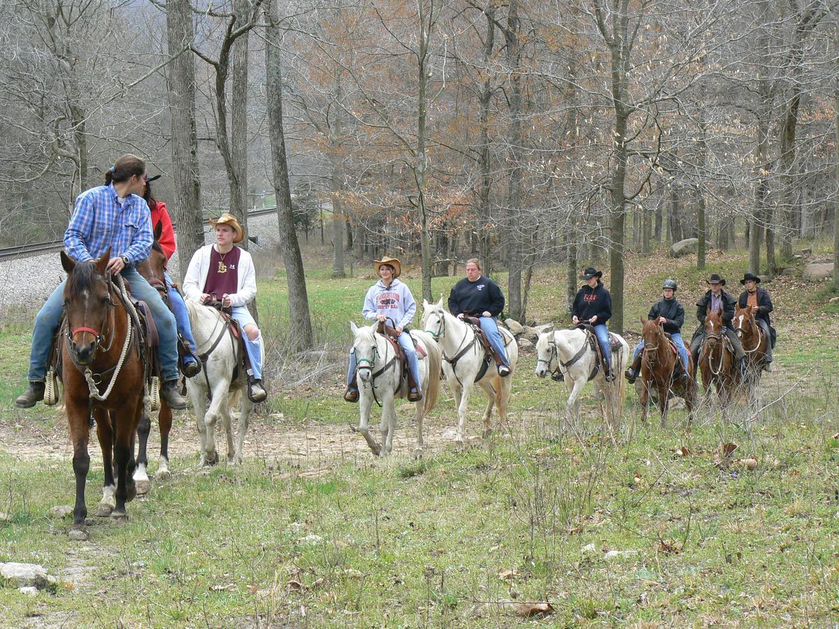 French Broad Outpost Ranch Del Rio Exterior photo